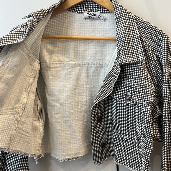 Princess Polly Crop Jacket 🐚 - Picture 9 of 10